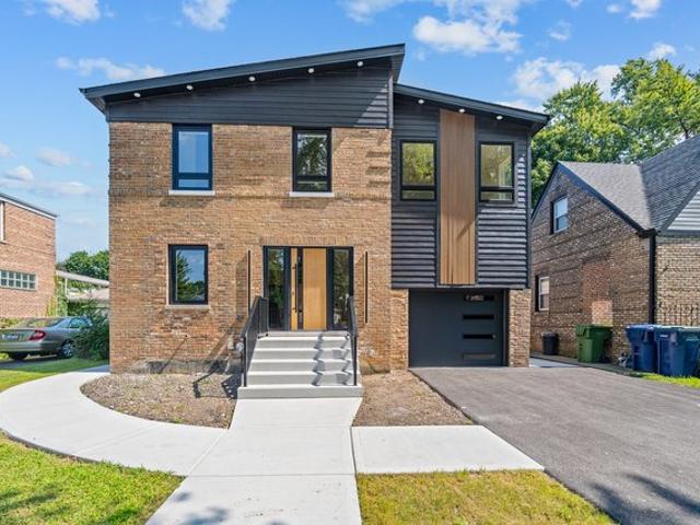 House for sale in Evergreen Park, Illinois