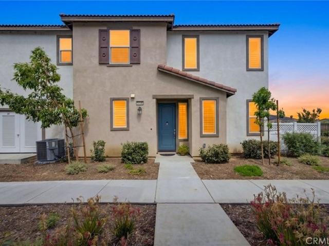 Condo for sale in Winchester, California