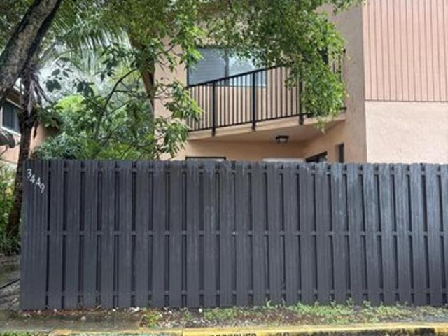 Townhouse for sale in Hollywood, Broward County