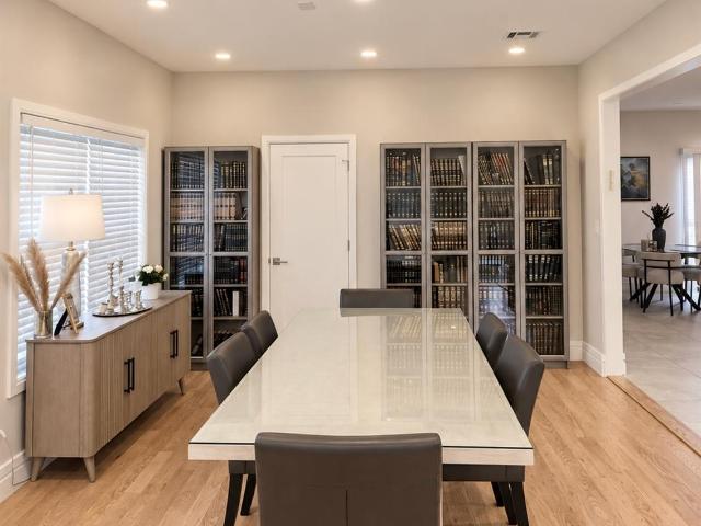 House for sale in Mary Manor, Inwood