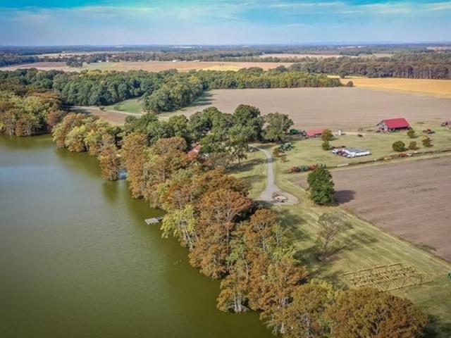 Farm for sale in Ark