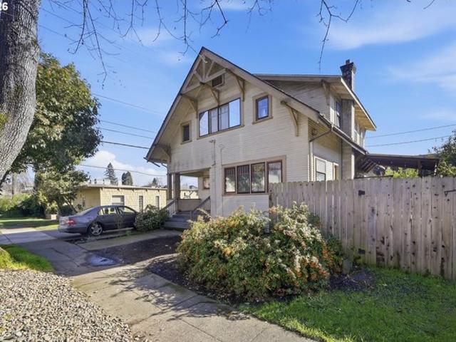House for sale in Eugene, Lane County