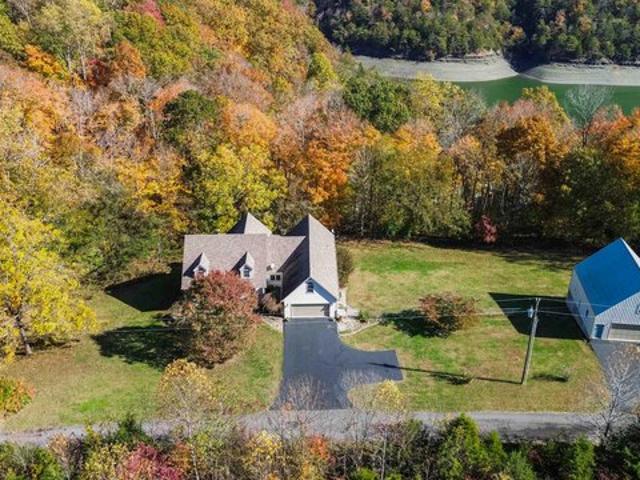 House for sale in Russell Springs, Kentucky
