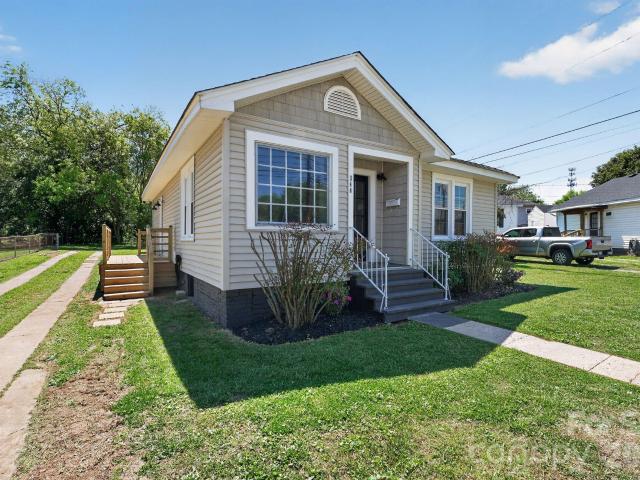 House for sale in Cramerton, North Carolina