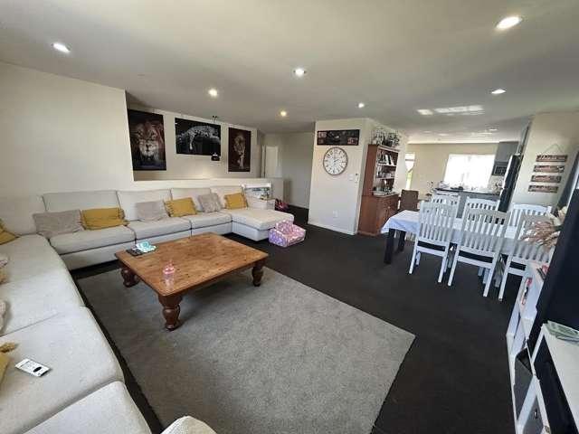 House for rent in Owhata
