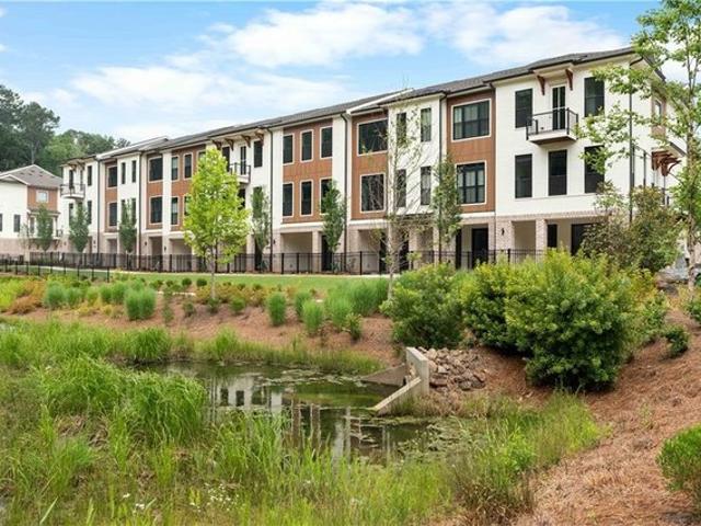 Townhouse for sale in Alpharetta, Georgia