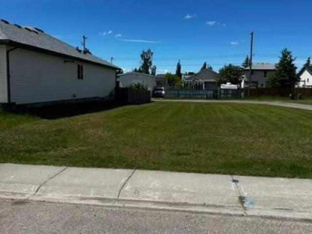 Land for sale in Strathmore