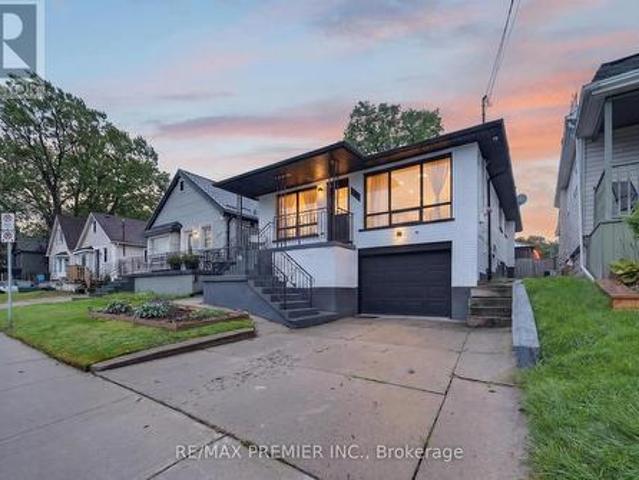 House for sale in Ancaster, Ontario