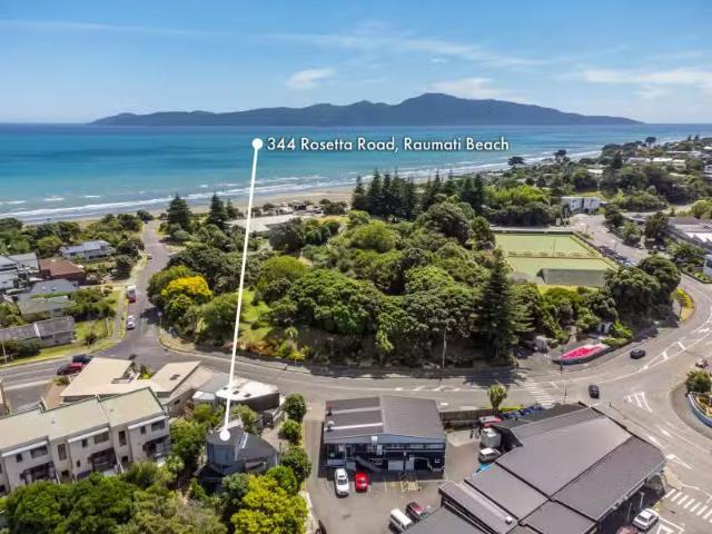 House for sale in Paraparaumu, Wellington
