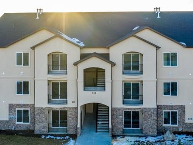 Condo for sale in Pleasant Grove, Utah