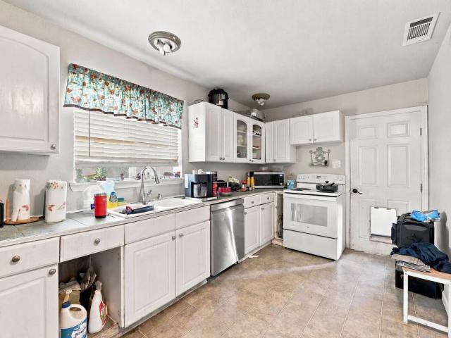 House for sale in Shasta, California