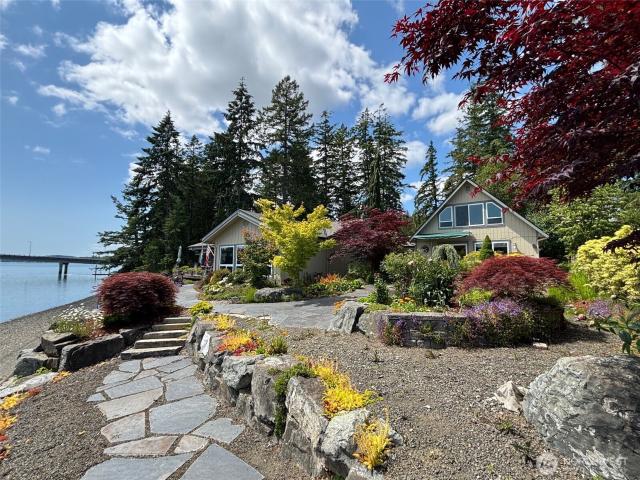House for sale in Shelton, Washington