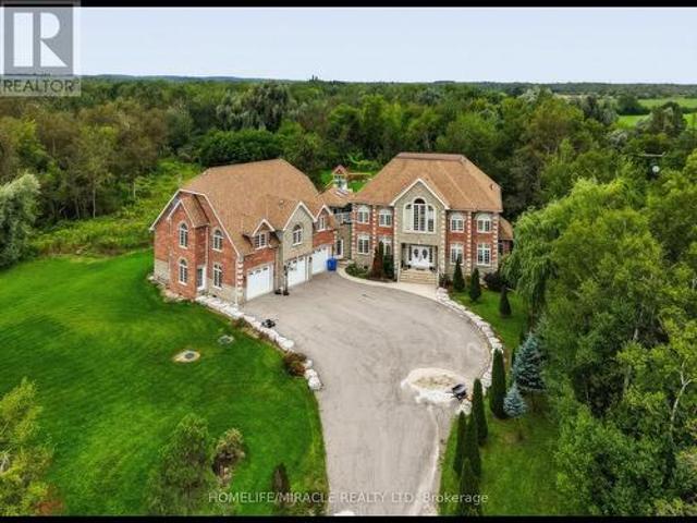 House for sale in Amaranth, Central Ontario