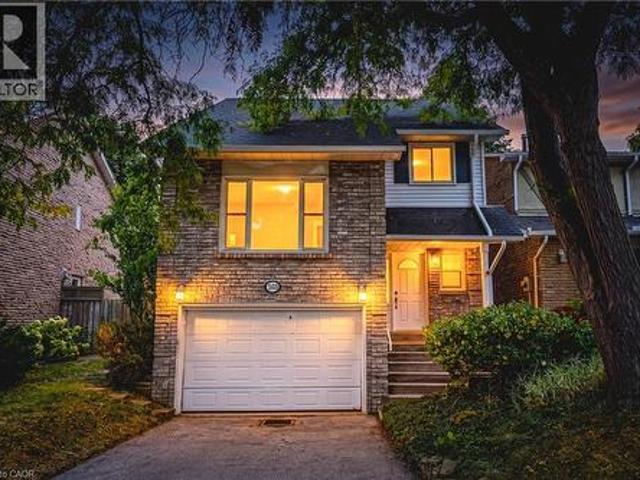 House for sale in Burlington, Golden Horseshoe