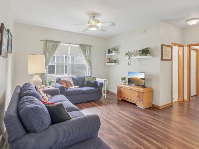House for sale in Saddlebrook Farms, Round Lake Park