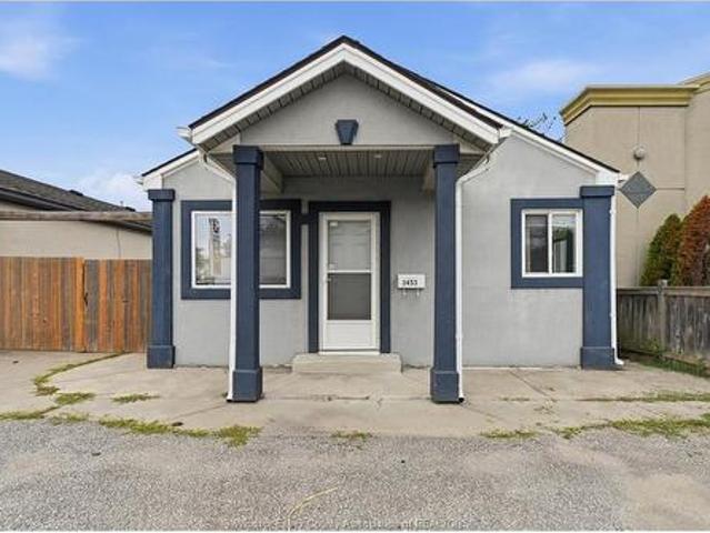 Commercial for sale in Devonshire, Windsor