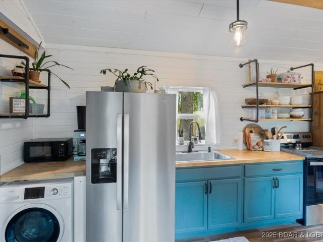 House for sale in Stover
