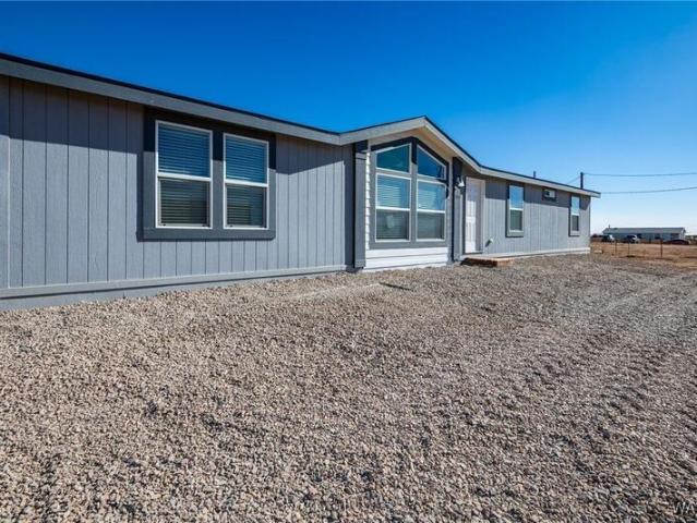House for sale in Golden Valley
