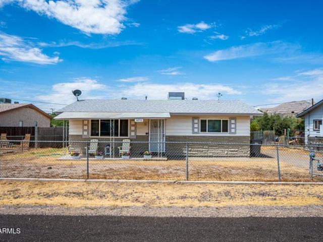 House for sale in Black Canyon City, Arizona