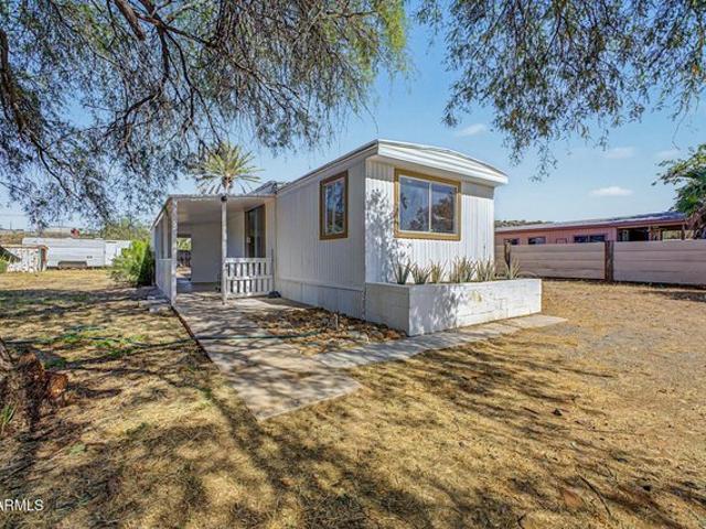 House for sale in Black Canyon City, Arizona