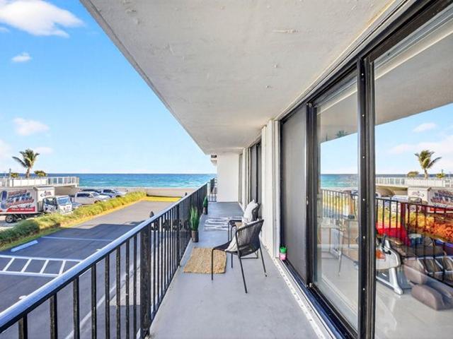 Condo for sale in Palm Beach, Florida