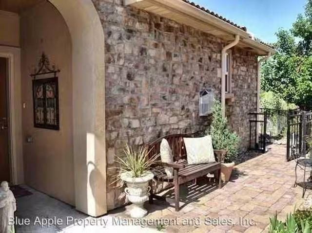 House for rent in Littleton