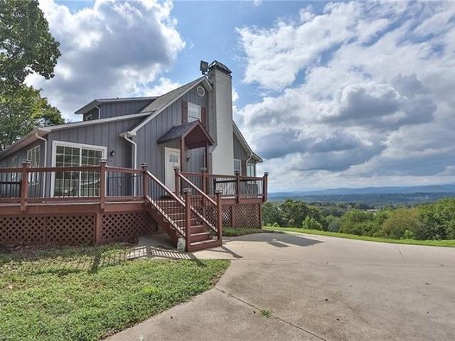 House for sale in Traphill, North Carolina