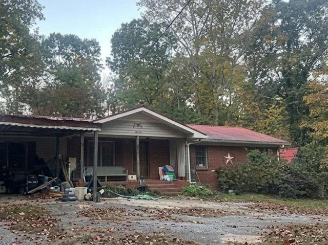 House for sale in Douglasville, Douglas County