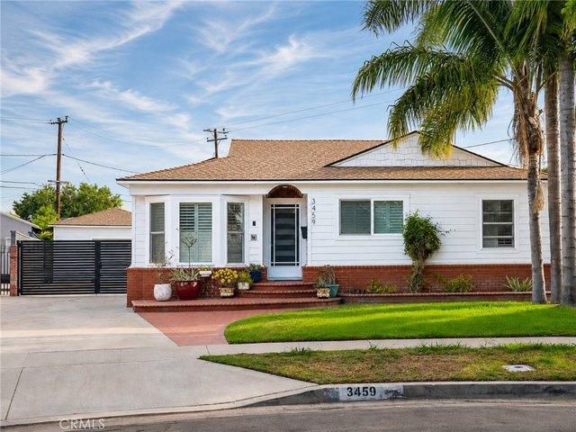 House for sale in Long Beach, California