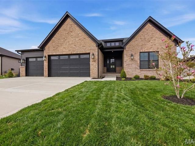House for sale in Edwardsville, Illinois
