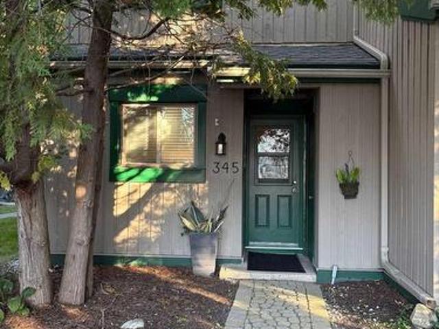 Townhouse for rent in Collingwood, Ontario