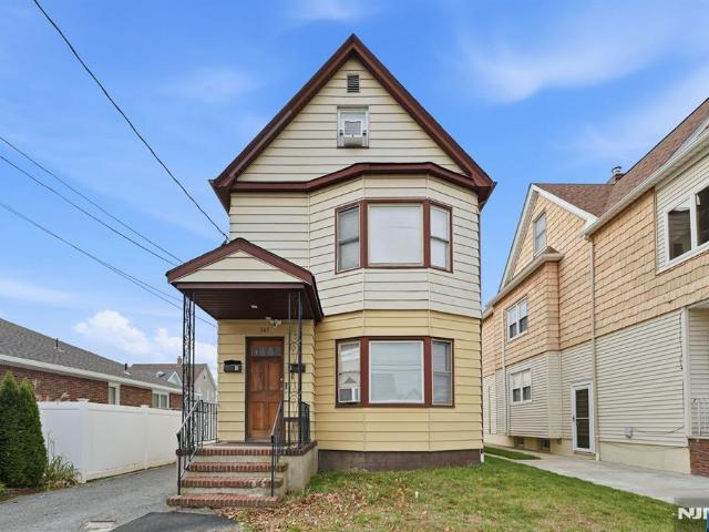 House for sale in Saddle Brook, New Jersey