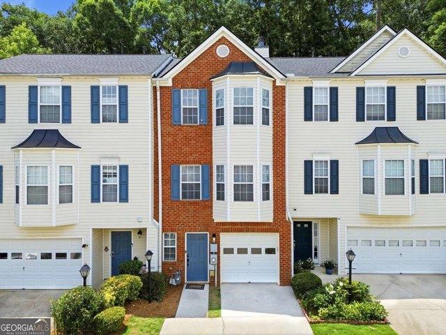 Townhouse for sale in Johns Creek, Georgia