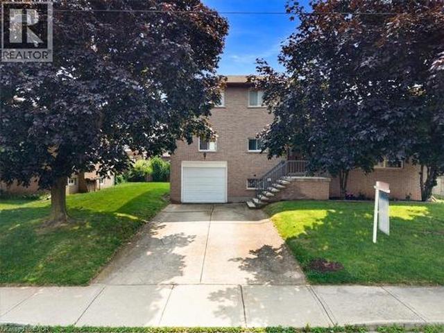 House for sale in Ancaster, Ontario