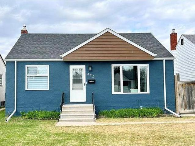 House for sale in East St. Paul, Manitoba
