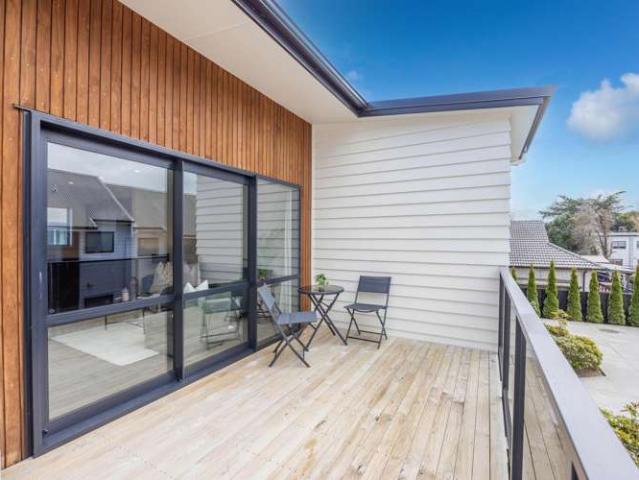 Townhouse for sale in Hamilton East, Hamilton City