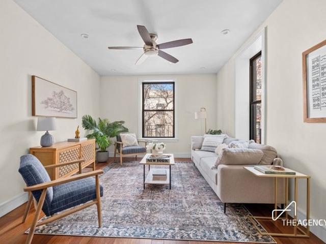 Condo for sale in Arverne, New York