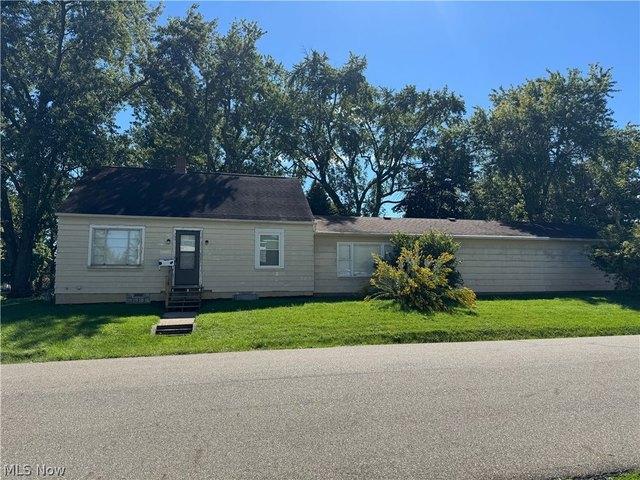House for sale in Mount Union, Alliance