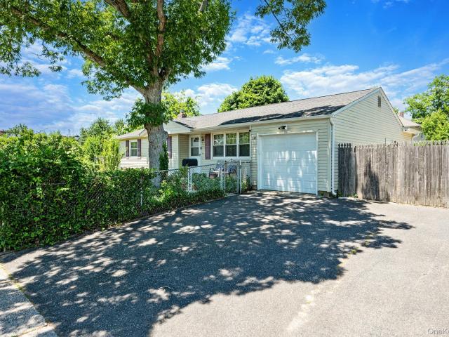 House for sale in Bohemia, New York