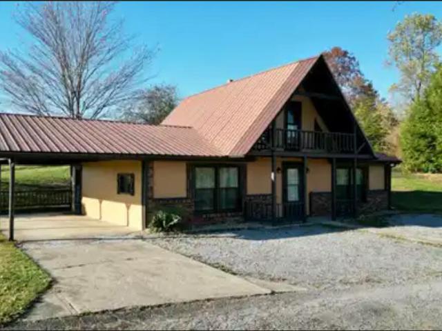 House for sale in Columbia, Kentucky