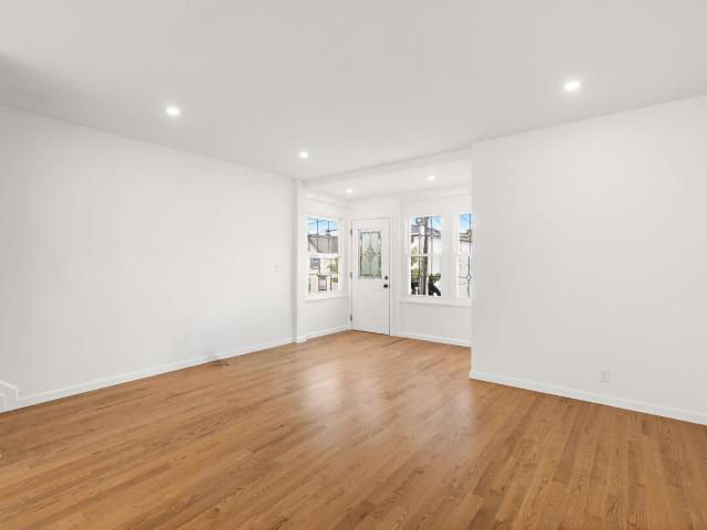 House for sale in Hudson, New Jersey