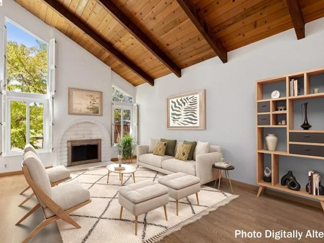 Townhouse for sale in Walnut Creek, California