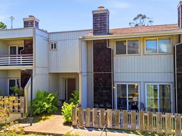 Townhouse for sale in San Mateo, California
