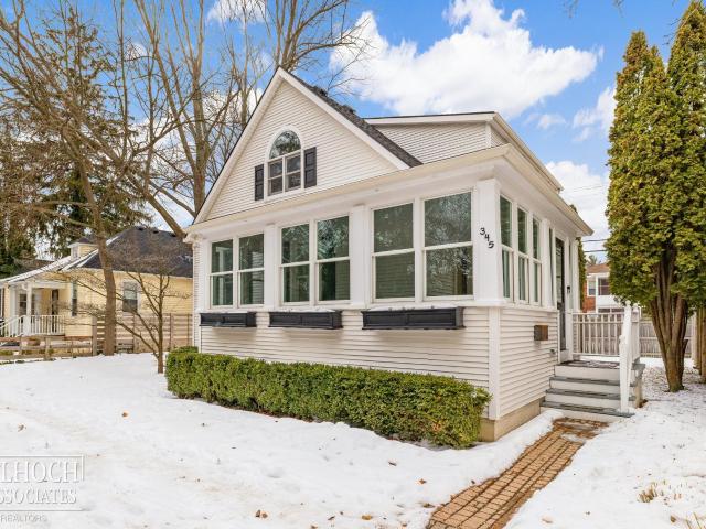 House for sale in Grosse Pointe, Michigan
