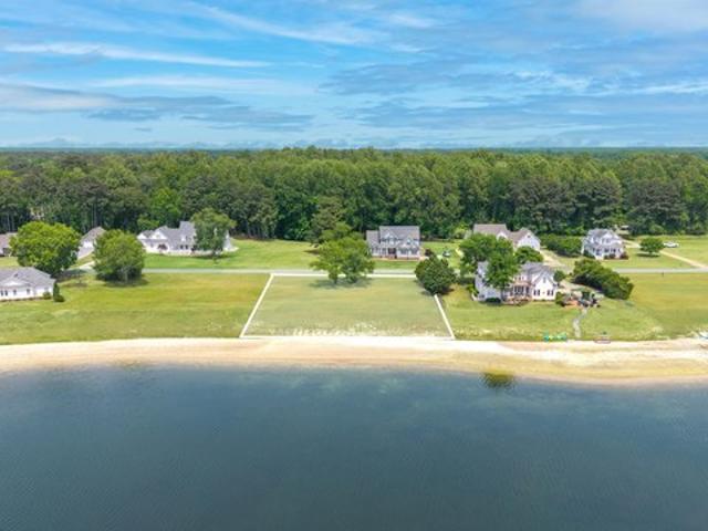 Land for sale in Edenton, North Carolina