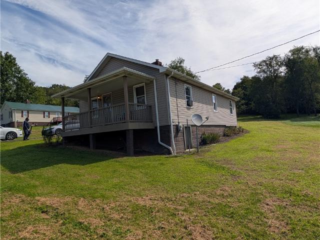 House for sale in Adah, Pennsylvania