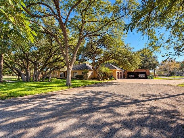 House for sale in Dublin, Erath County
