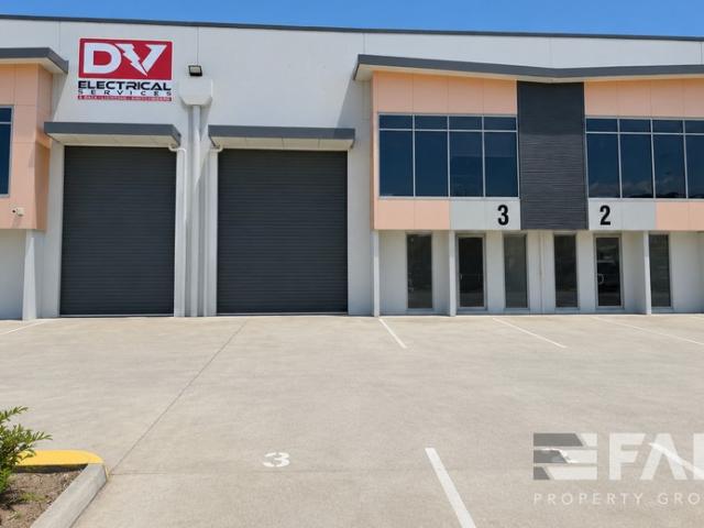 Warehouse for rent in Toombul, Queensland