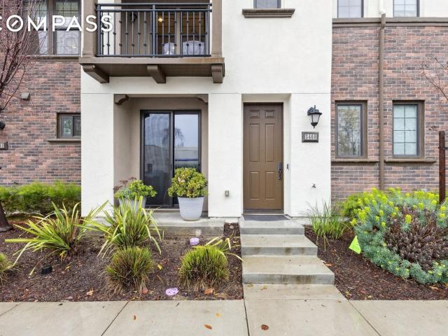 Condo for sale in Pleasanton, California