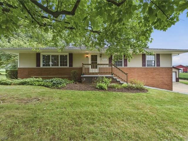 House for sale in Louisville, Ohio